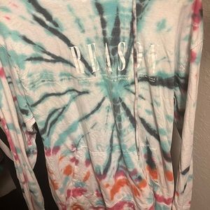 Light tiedye hooded shirt. Size XL